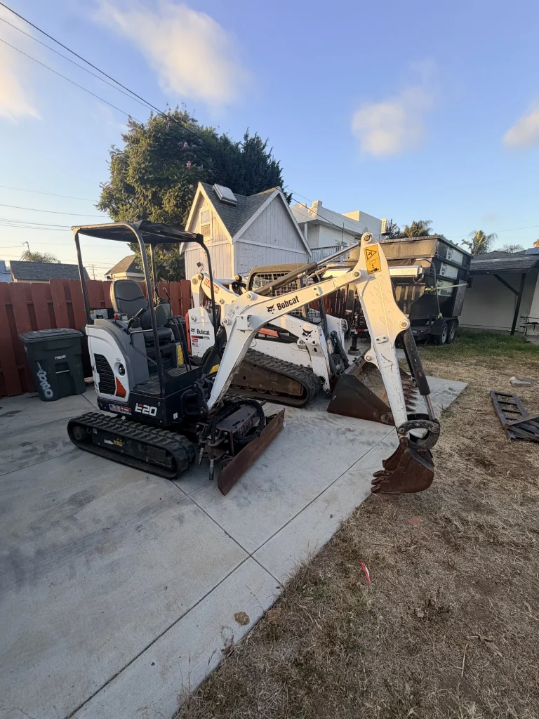 bobcat-e20-digging-bucket-tight-access-san-diego